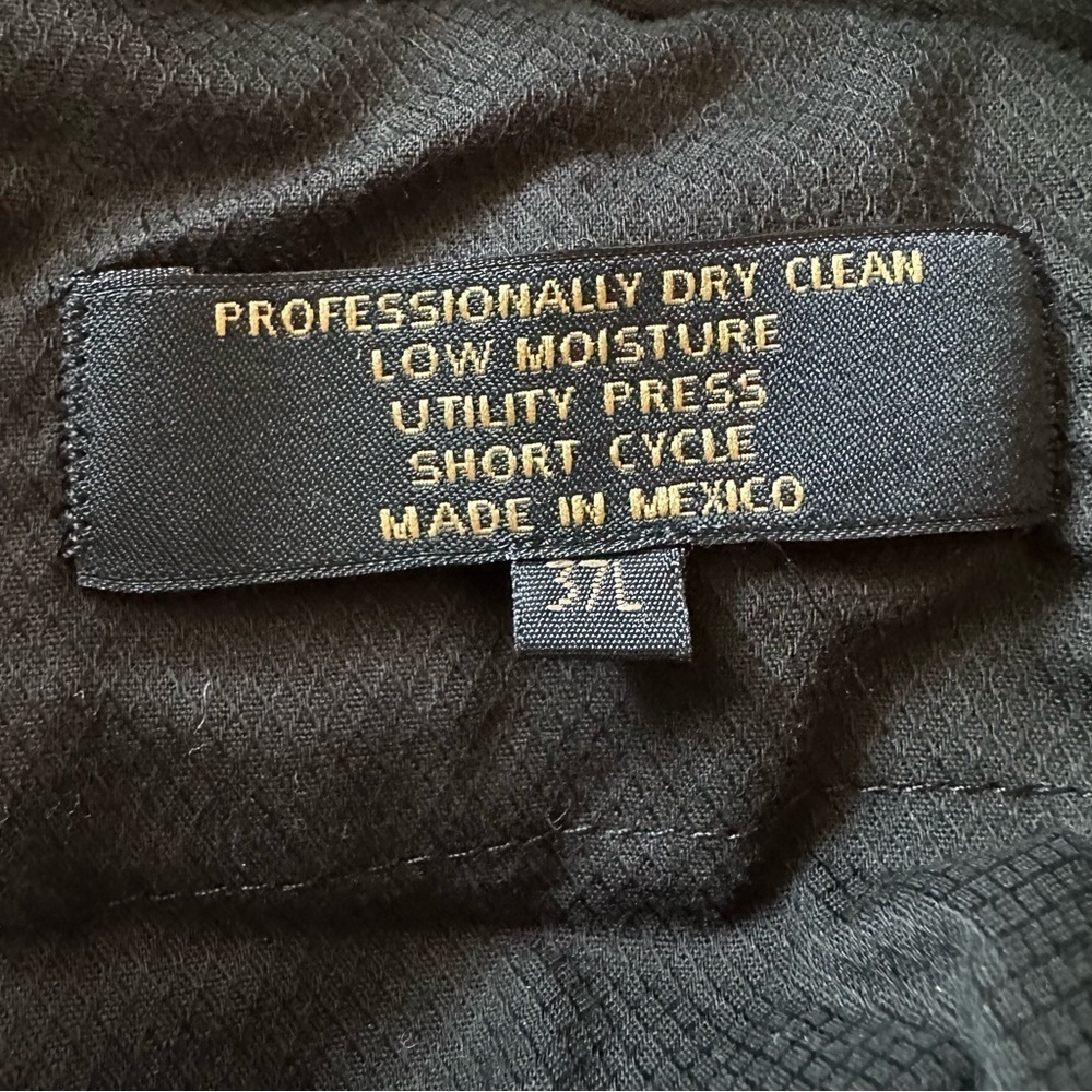 JOS A Bank men’s set pants and blazer suit - Picture 5 of 8